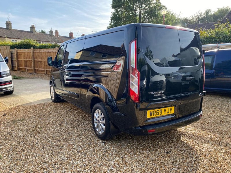 FORD TRANSIT CUSTOM