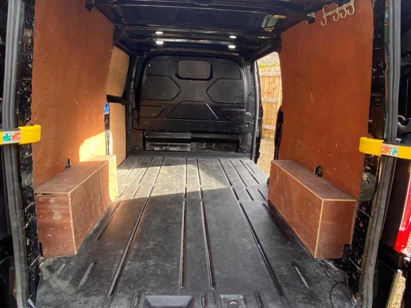 FORD TRANSIT CUSTOM