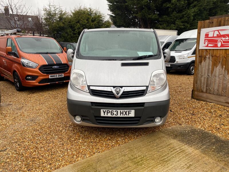VAUXHALL VIVARO
