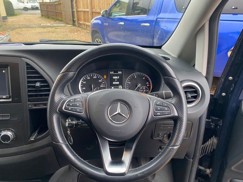 MERCEDES-BENZ VITO
