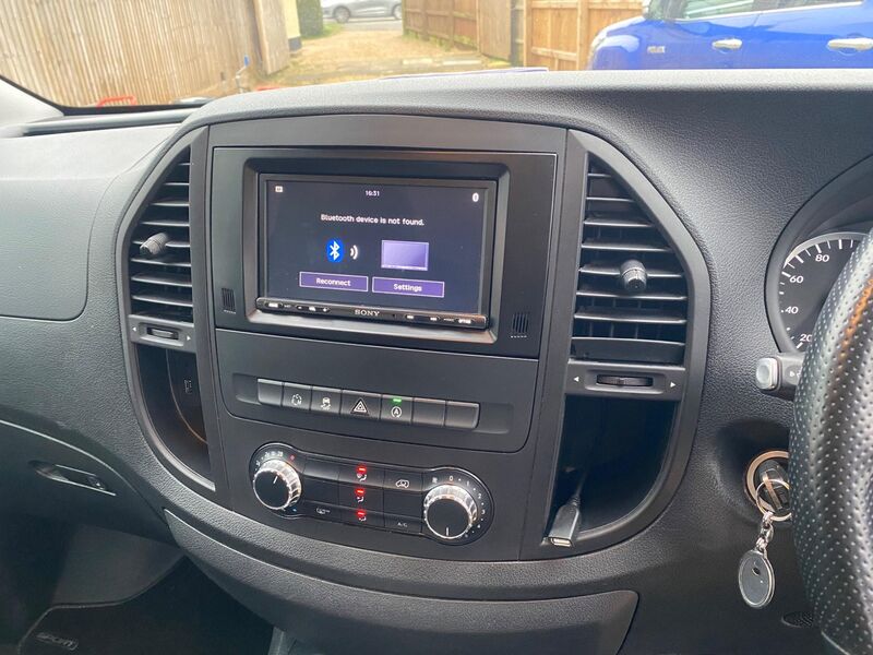 MERCEDES-BENZ VITO