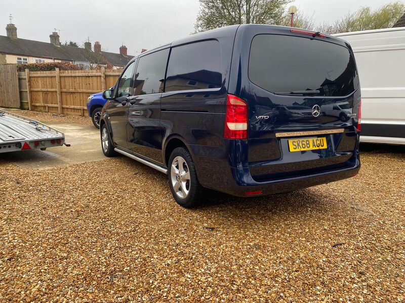 MERCEDES-BENZ VITO