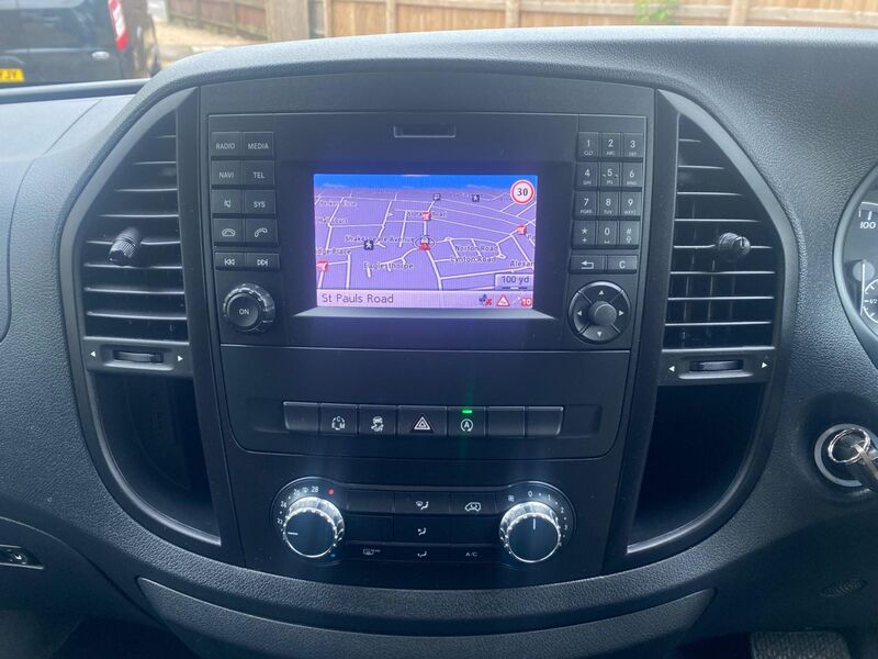 MERCEDES-BENZ VITO