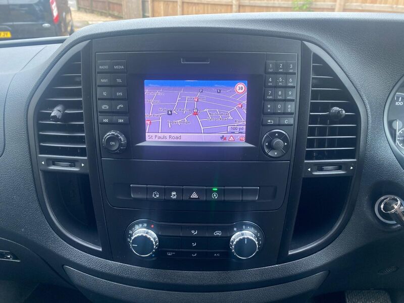 MERCEDES-BENZ VITO