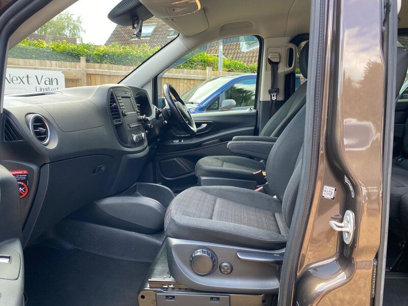 MERCEDES-BENZ VITO