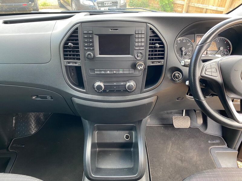 MERCEDES-BENZ VITO