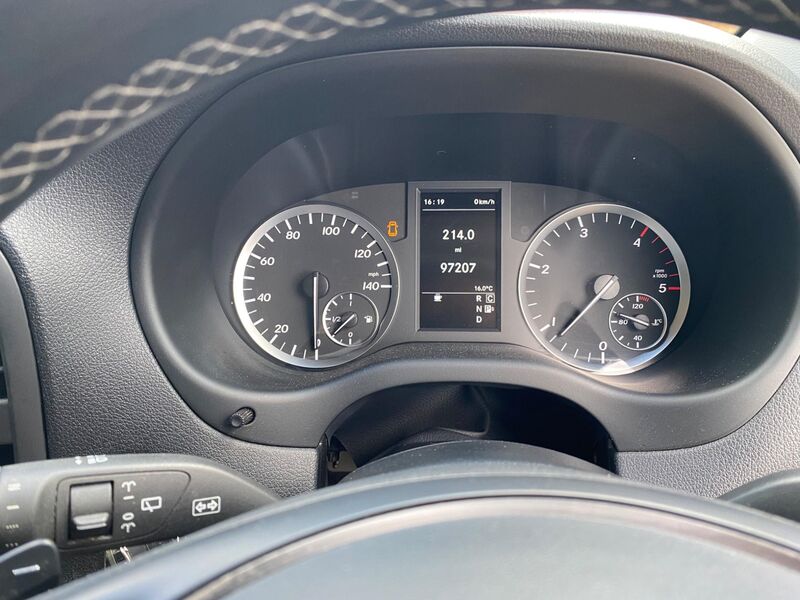 MERCEDES-BENZ VITO