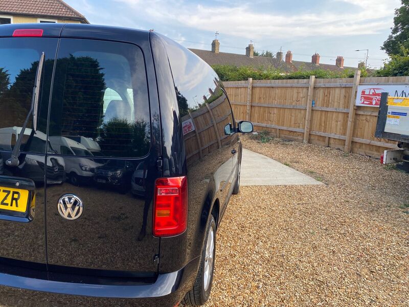 VOLKSWAGEN CADDY