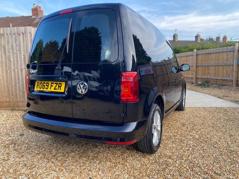 VOLKSWAGEN CADDY