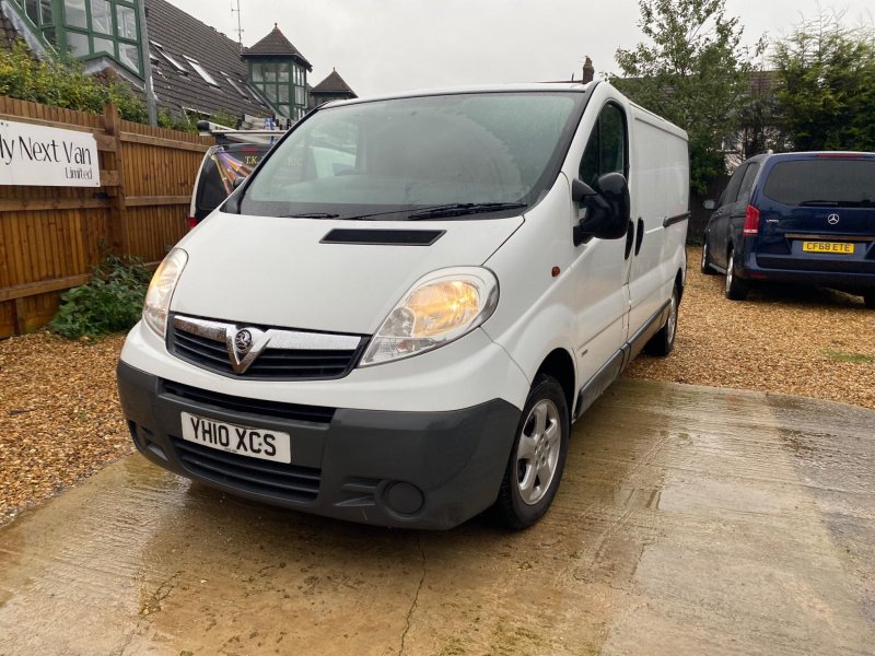 View VAUXHALL VIVARO 2.0 2900 CDTi FWD L3 4dr
