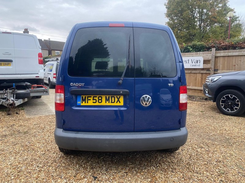 VOLKSWAGEN CADDY