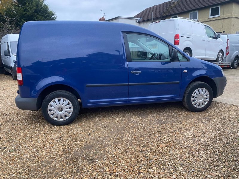 VOLKSWAGEN CADDY