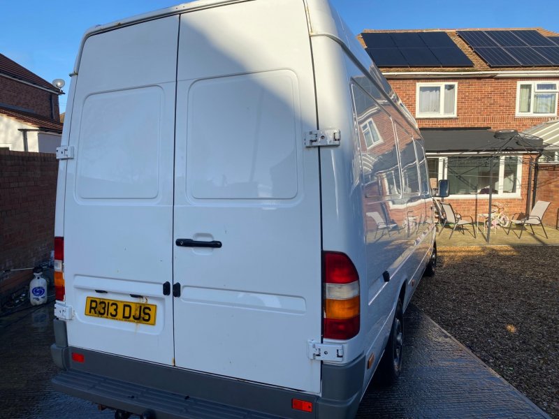 MERCEDES-BENZ SPRINTER