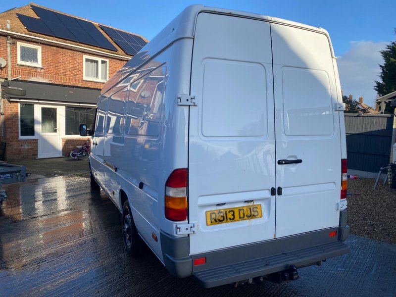 MERCEDES-BENZ SPRINTER
