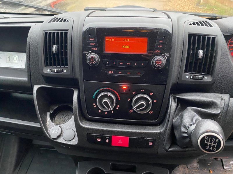 PEUGEOT BOXER