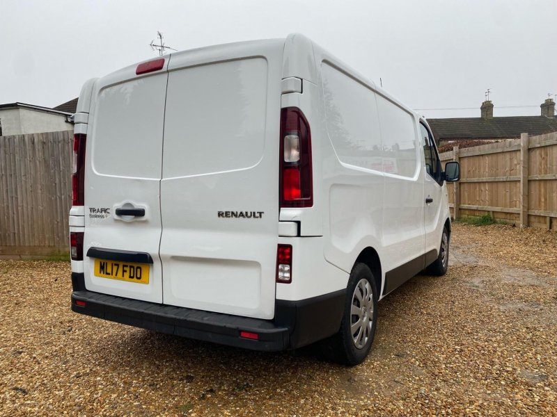 RENAULT TRAFIC