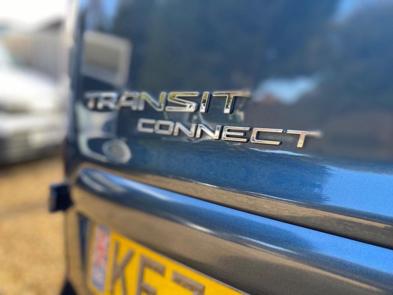 FORD TRANSIT CONNECT