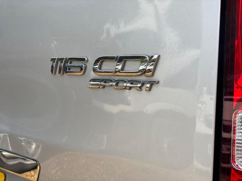 MERCEDES-BENZ VITO