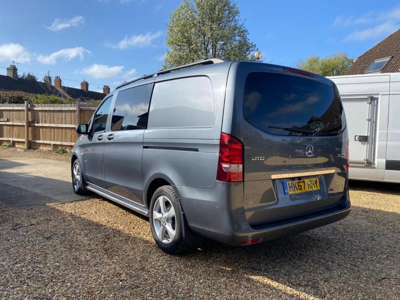 MERCEDES-BENZ VITO
