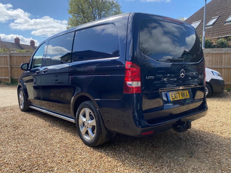 MERCEDES-BENZ VITO