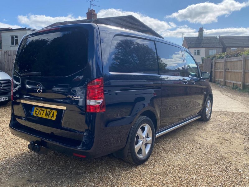 MERCEDES-BENZ VITO