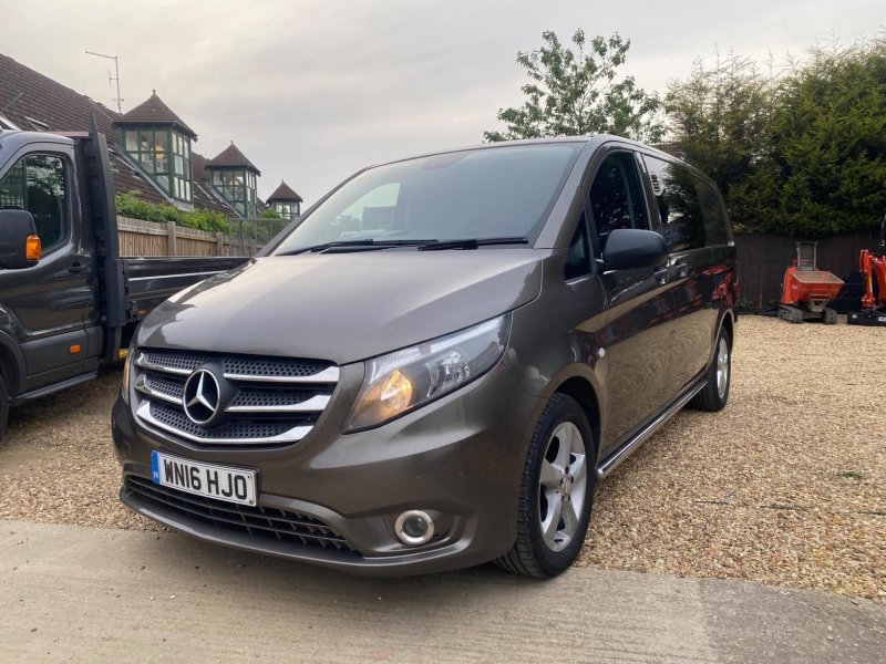 View MERCEDES-BENZ VITO 2.1 119 CDI BlueTEC Sport Crew Van G-Tronic+ RWD L2 Euro 6 (s/s) 5dr (LWB)
