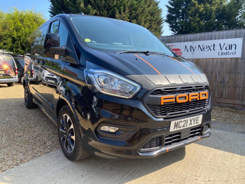 View FORD TRANSIT CUSTOM 2.0 320 EcoBlue Sport Crew Van L2 H1 Euro 6 (s/s) 5dr