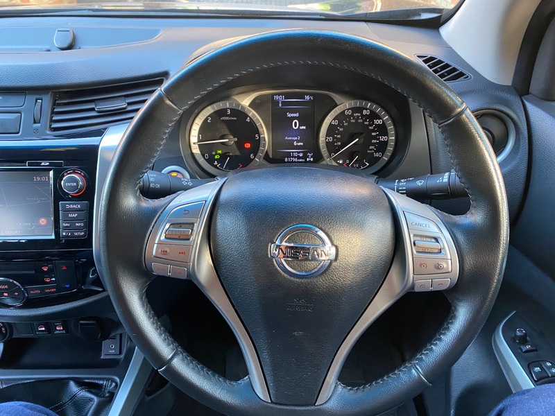 NISSAN NAVARA