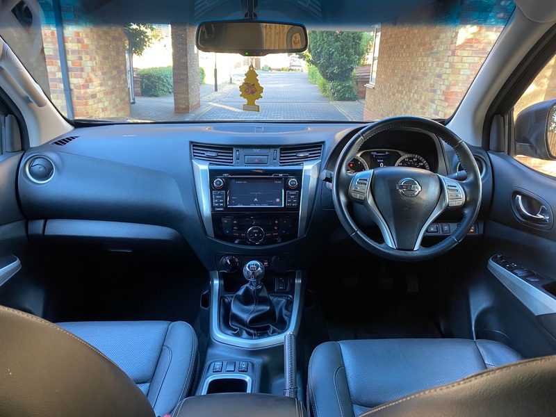 NISSAN NAVARA
