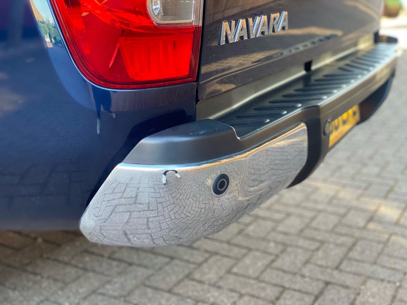 NISSAN NAVARA