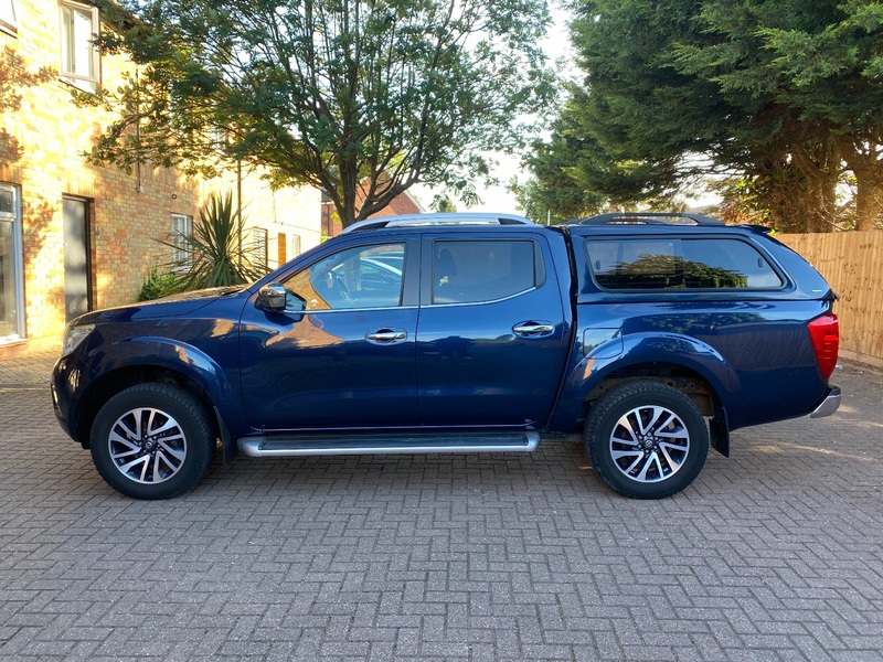NISSAN NAVARA