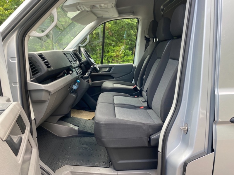 VOLKSWAGEN CRAFTER