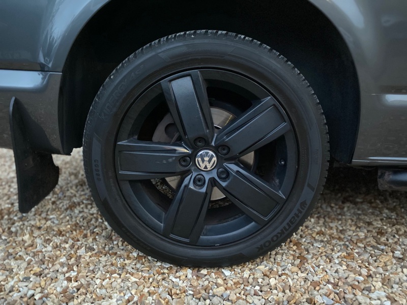 VOLKSWAGEN TRANSPORTER