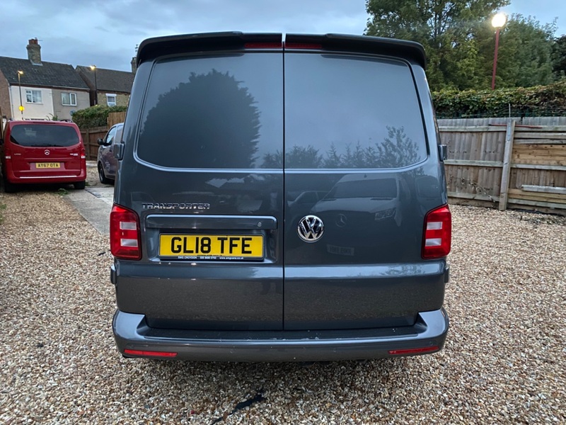 VOLKSWAGEN TRANSPORTER