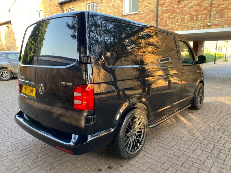 VOLKSWAGEN TRANSPORTER