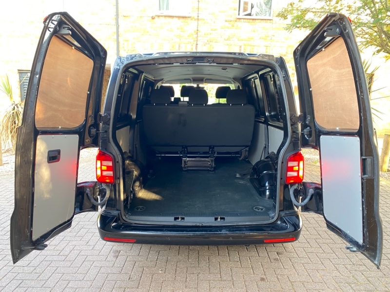 VOLKSWAGEN TRANSPORTER