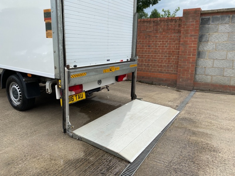 VOLKSWAGEN CRAFTER