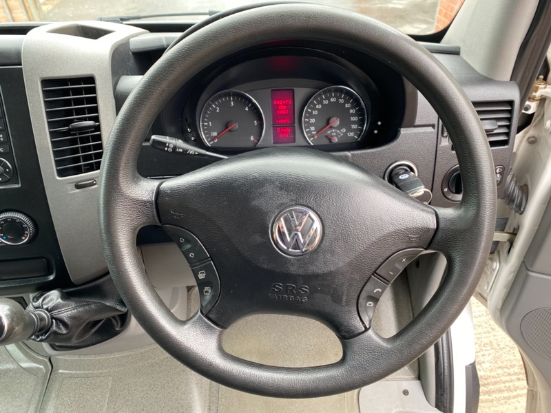 VOLKSWAGEN CRAFTER