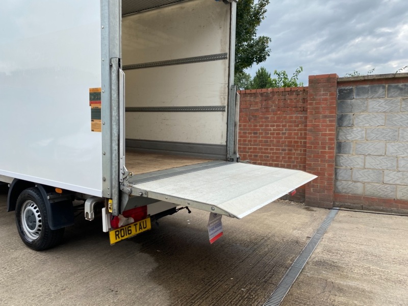 VOLKSWAGEN CRAFTER