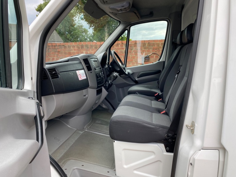 VOLKSWAGEN CRAFTER