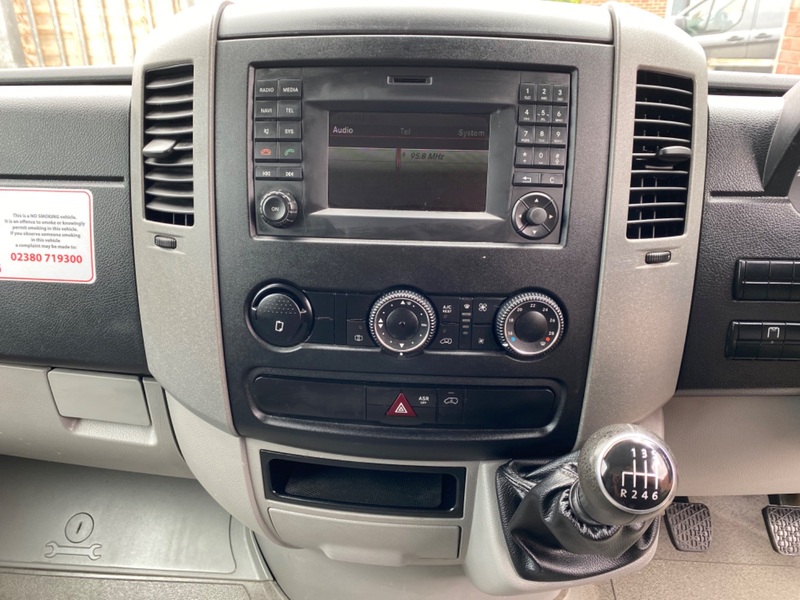 VOLKSWAGEN CRAFTER