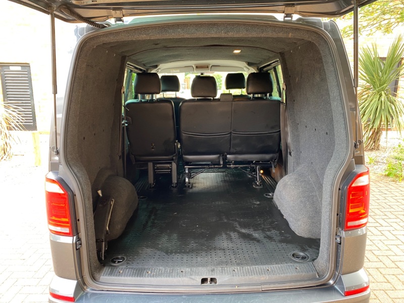 VOLKSWAGEN TRANSPORTER