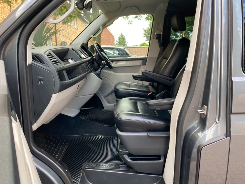 VOLKSWAGEN TRANSPORTER