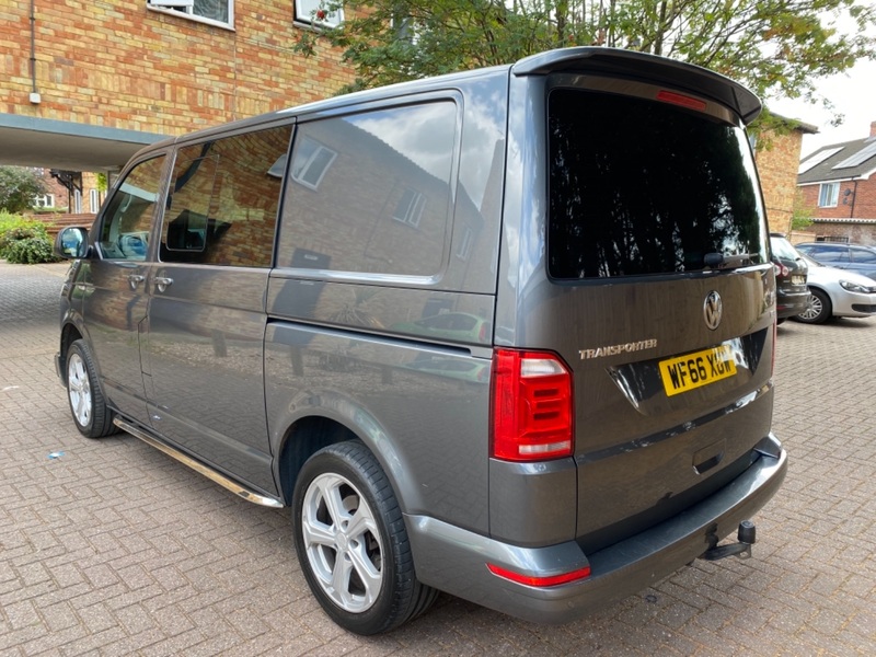 VOLKSWAGEN TRANSPORTER