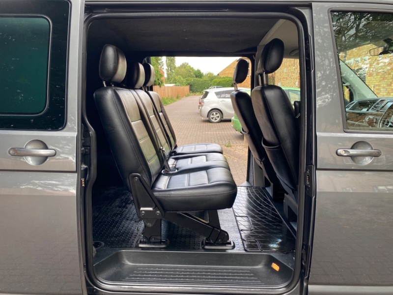 VOLKSWAGEN TRANSPORTER