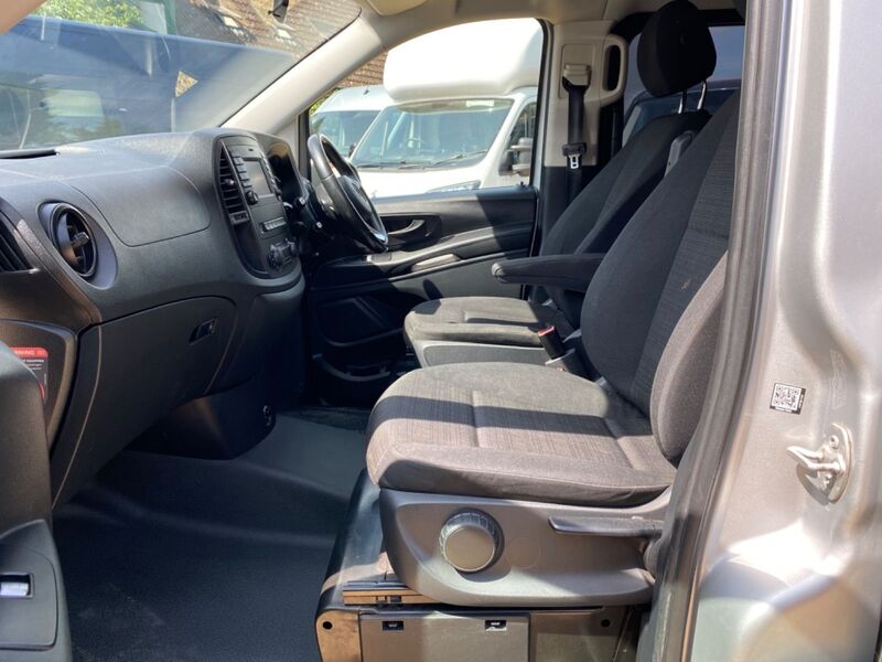 MERCEDES-BENZ VITO