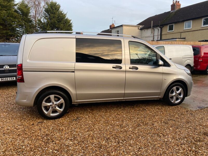 MERCEDES-BENZ VITO