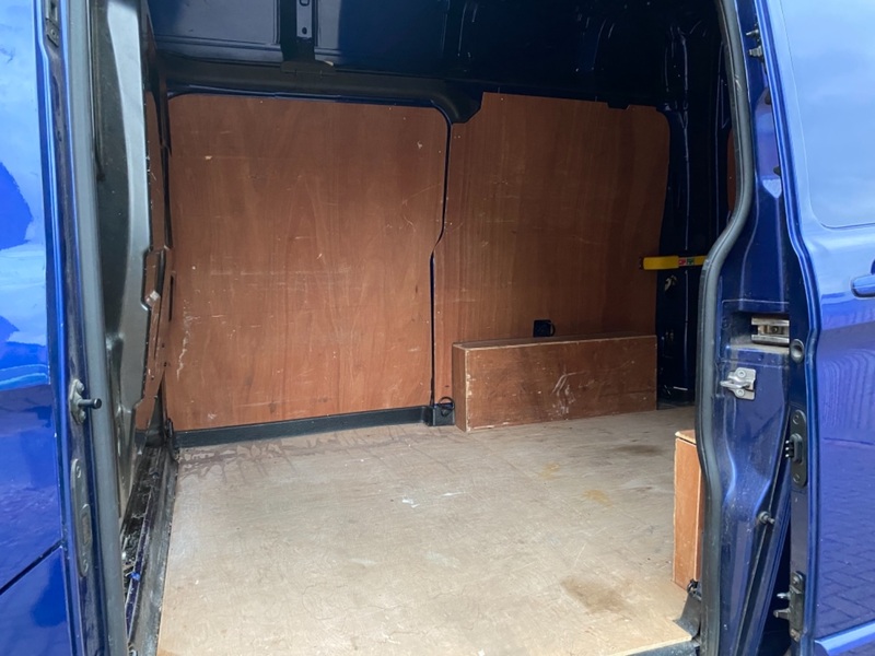 FORD TRANSIT CUSTOM