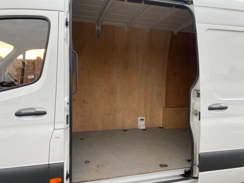 MERCEDES-BENZ SPRINTER