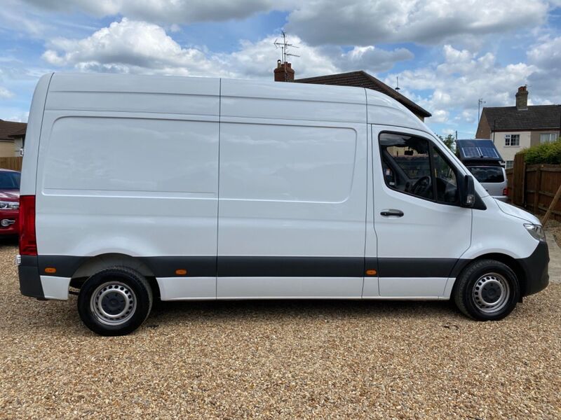 MERCEDES-BENZ SPRINTER